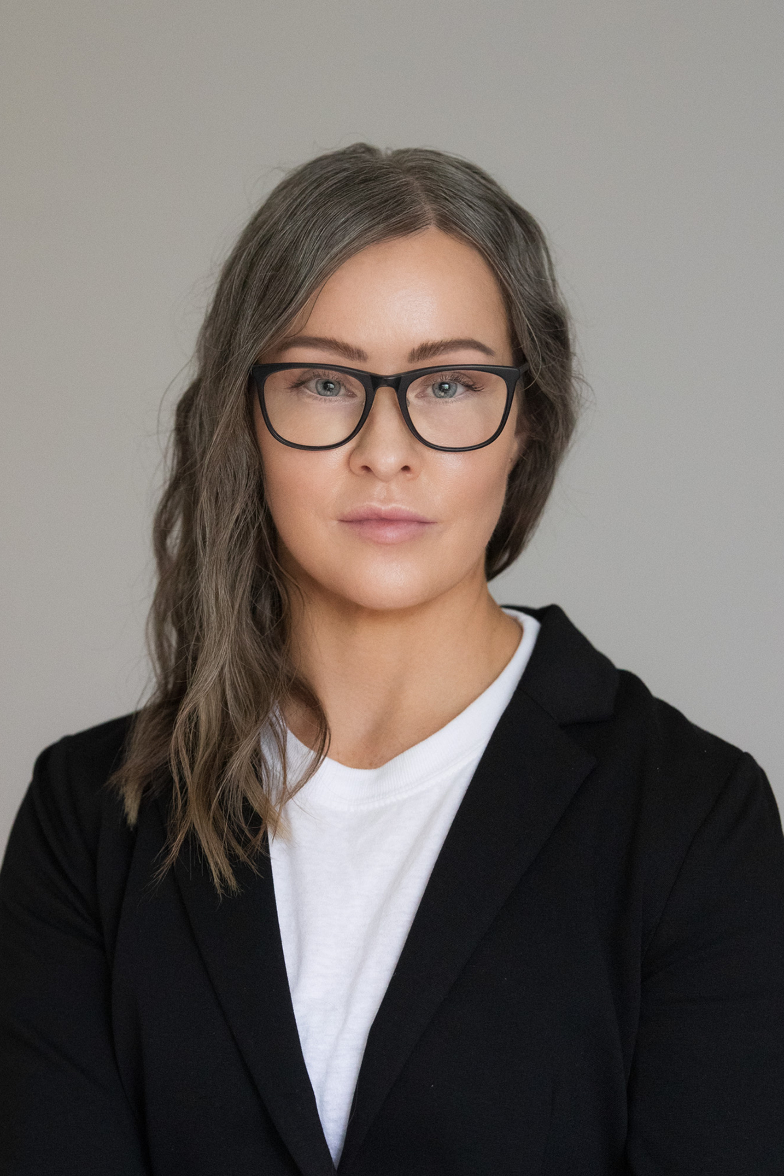 Susanne Johansson med glasögon